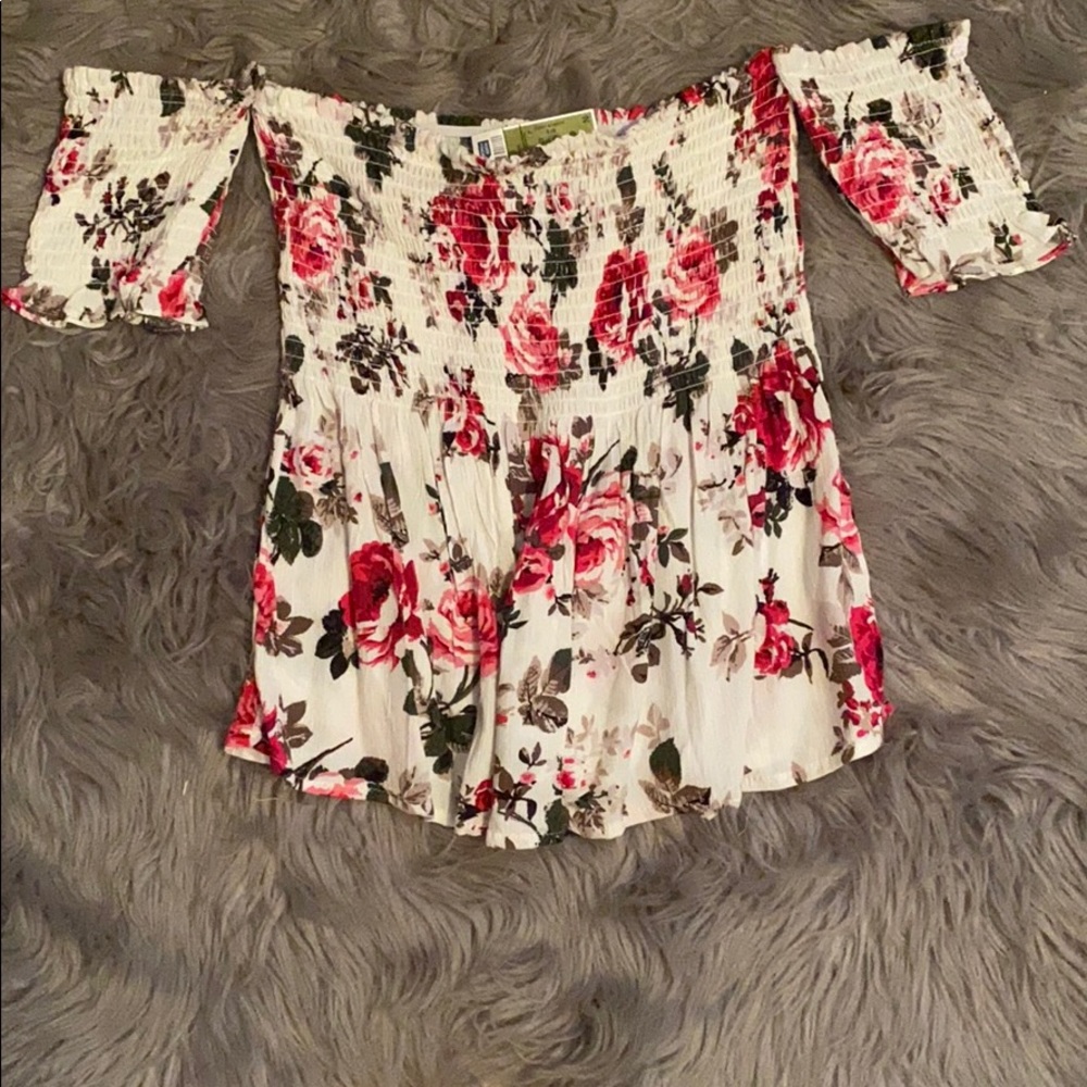 Off the shoulders floral print